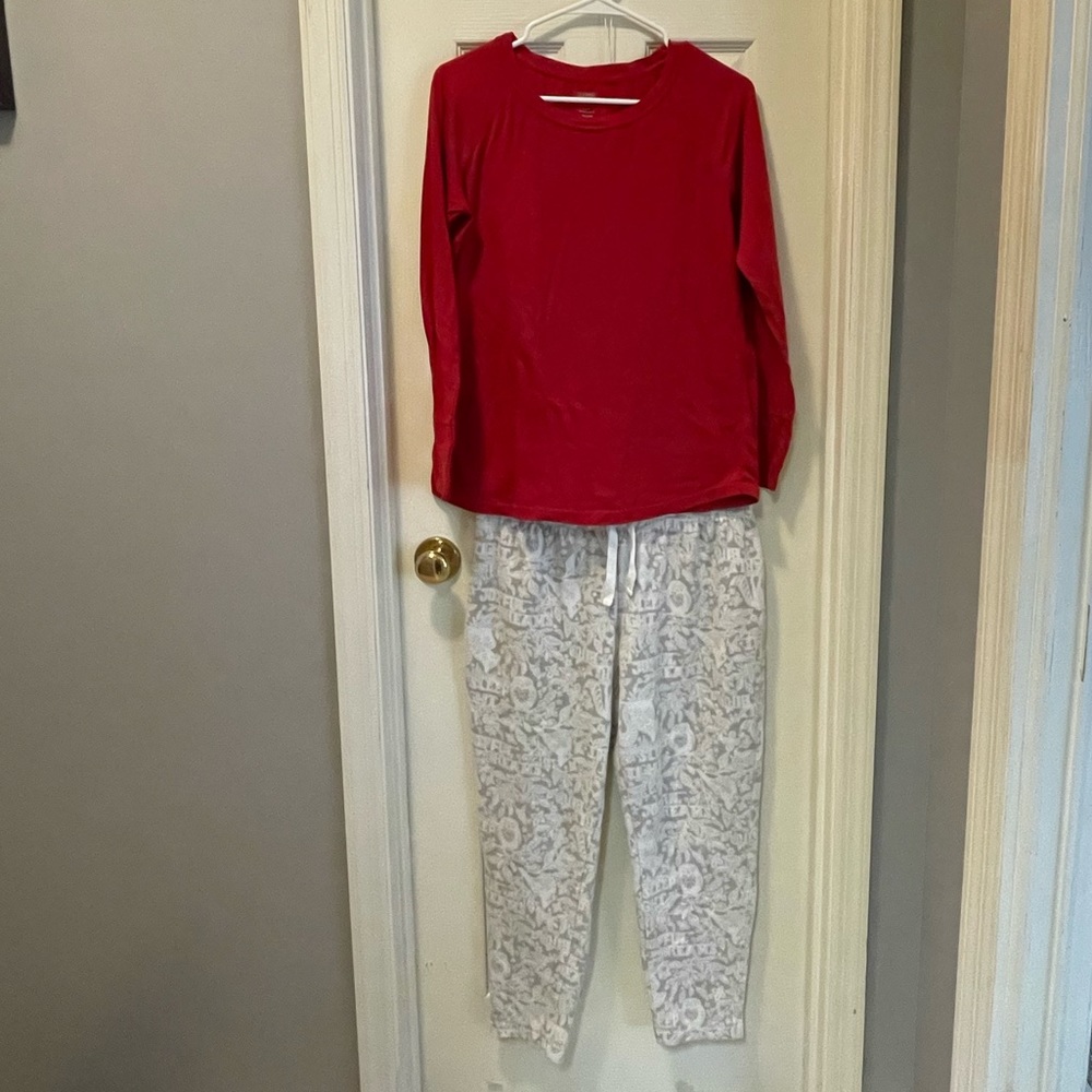 Gillian & O’Malley Christmas PJ’s. Medium.